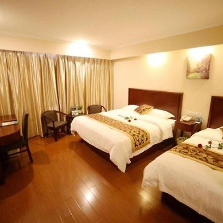 Greentree Inn Suzhou Industrial Zone Yangcheng Lake Weiting Mong Kok Express Hotel Exterior photo