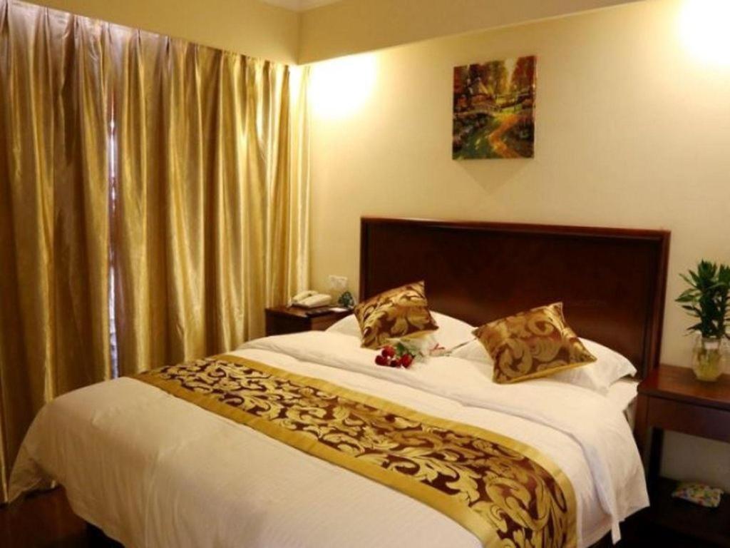 Greentree Inn Suzhou Industrial Zone Yangcheng Lake Weiting Mong Kok Express Hotel Exterior photo