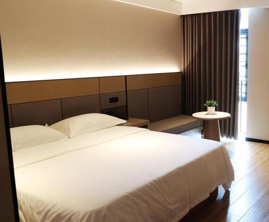 Greentree Inn Suzhou Industrial Zone Yangcheng Lake Weiting Mong Kok Express Hotel Exterior photo