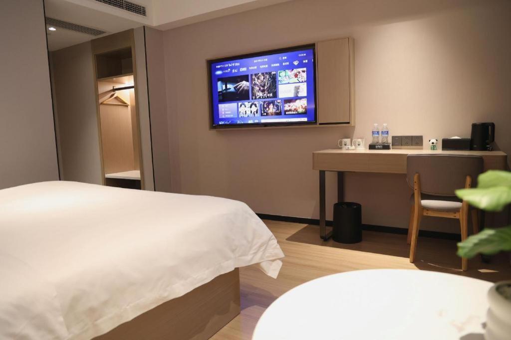 Greentree Inn Suzhou Industrial Zone Yangcheng Lake Weiting Mong Kok Express Hotel Exterior photo