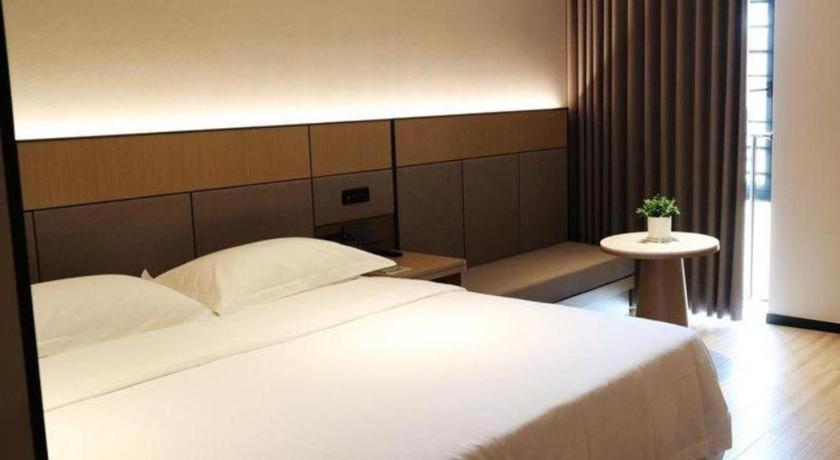 Greentree Inn Suzhou Industrial Zone Yangcheng Lake Weiting Mong Kok Express Hotel Exterior photo